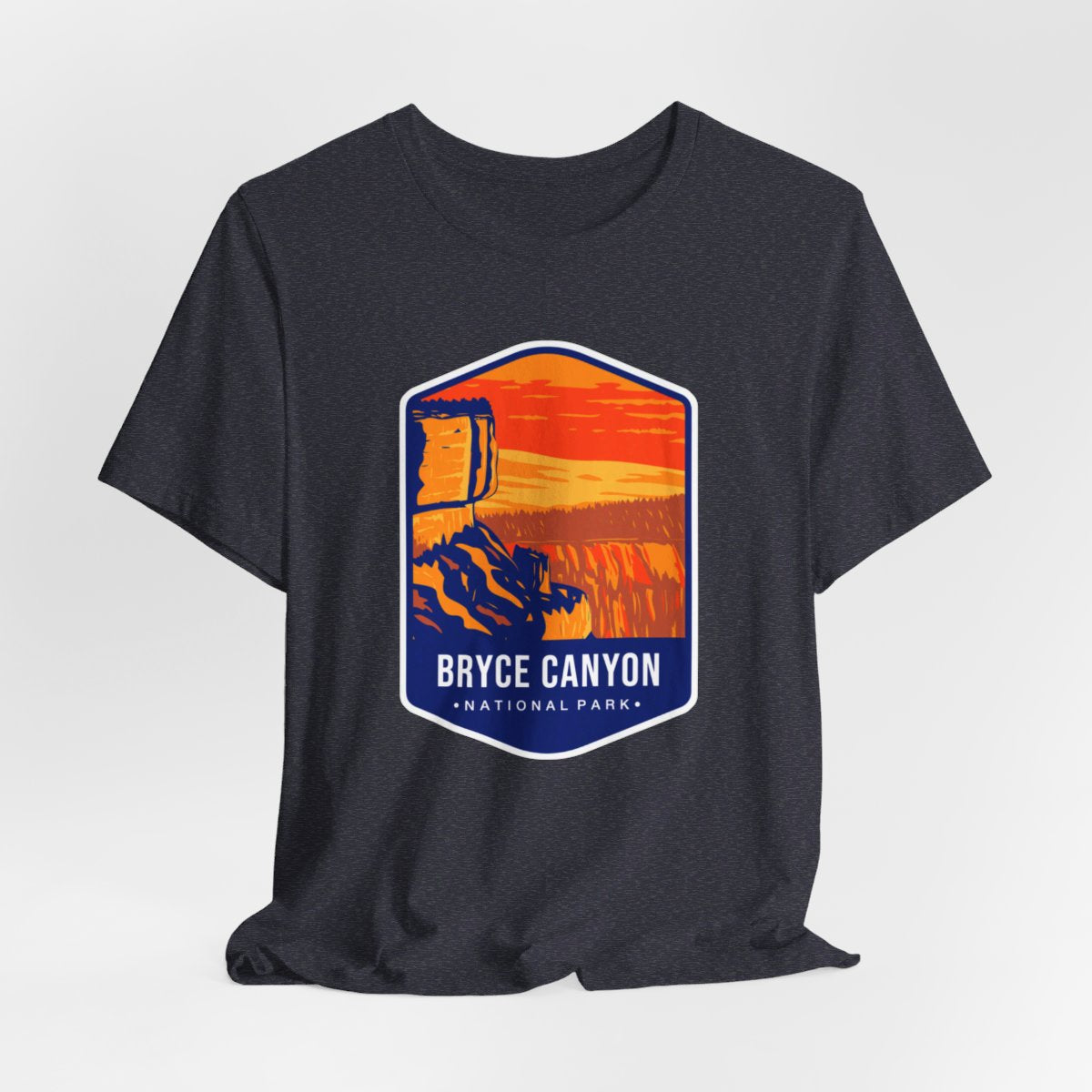 Bryce National Park Color Badge 01 Short Sleeve Tee